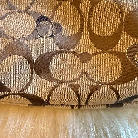 Coach Beige and Navy Signature Shoulder Bag - Picture 4 of 7